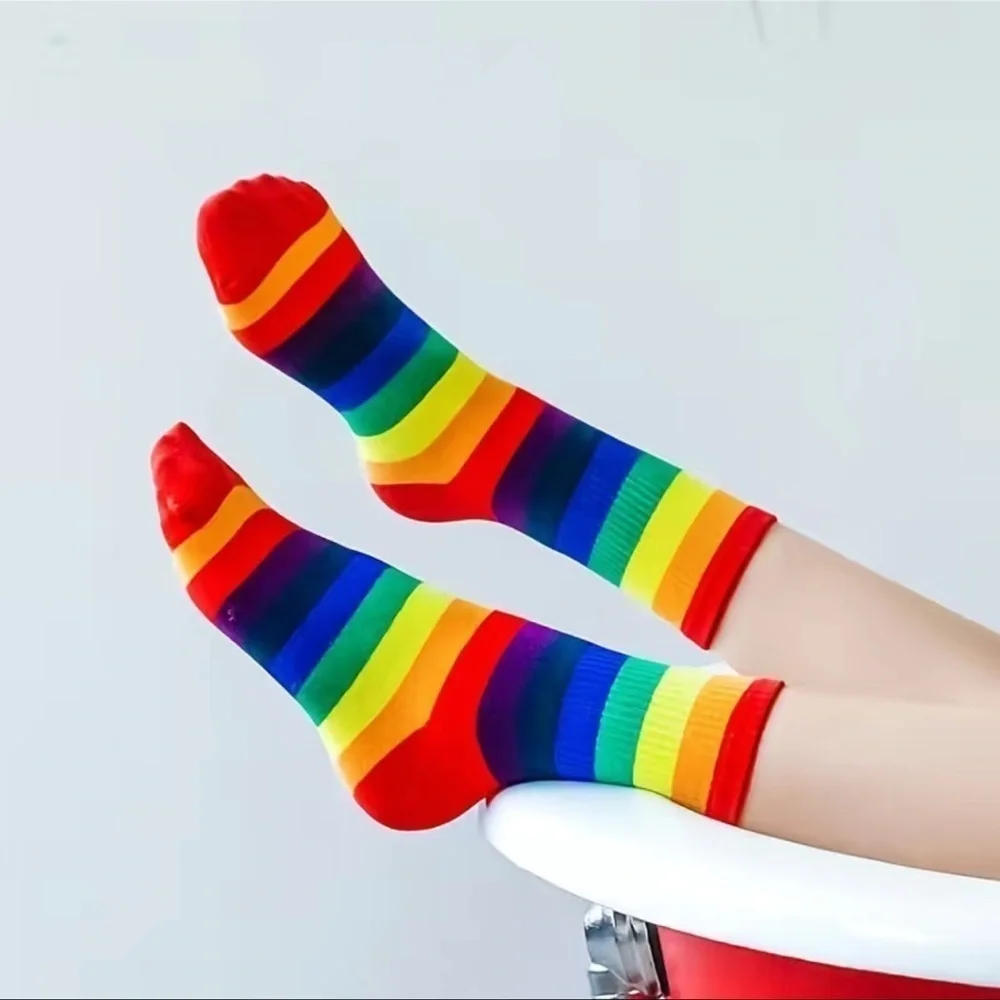 New, 1 Pair Rainbow Stripe Socks